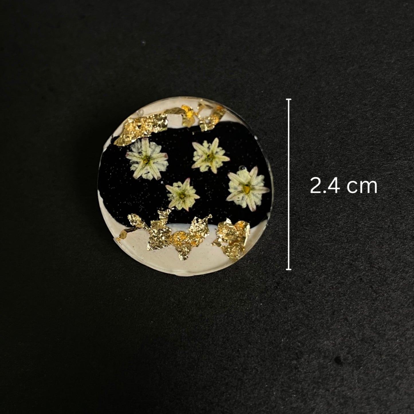 Dual Shade Floral round earrings