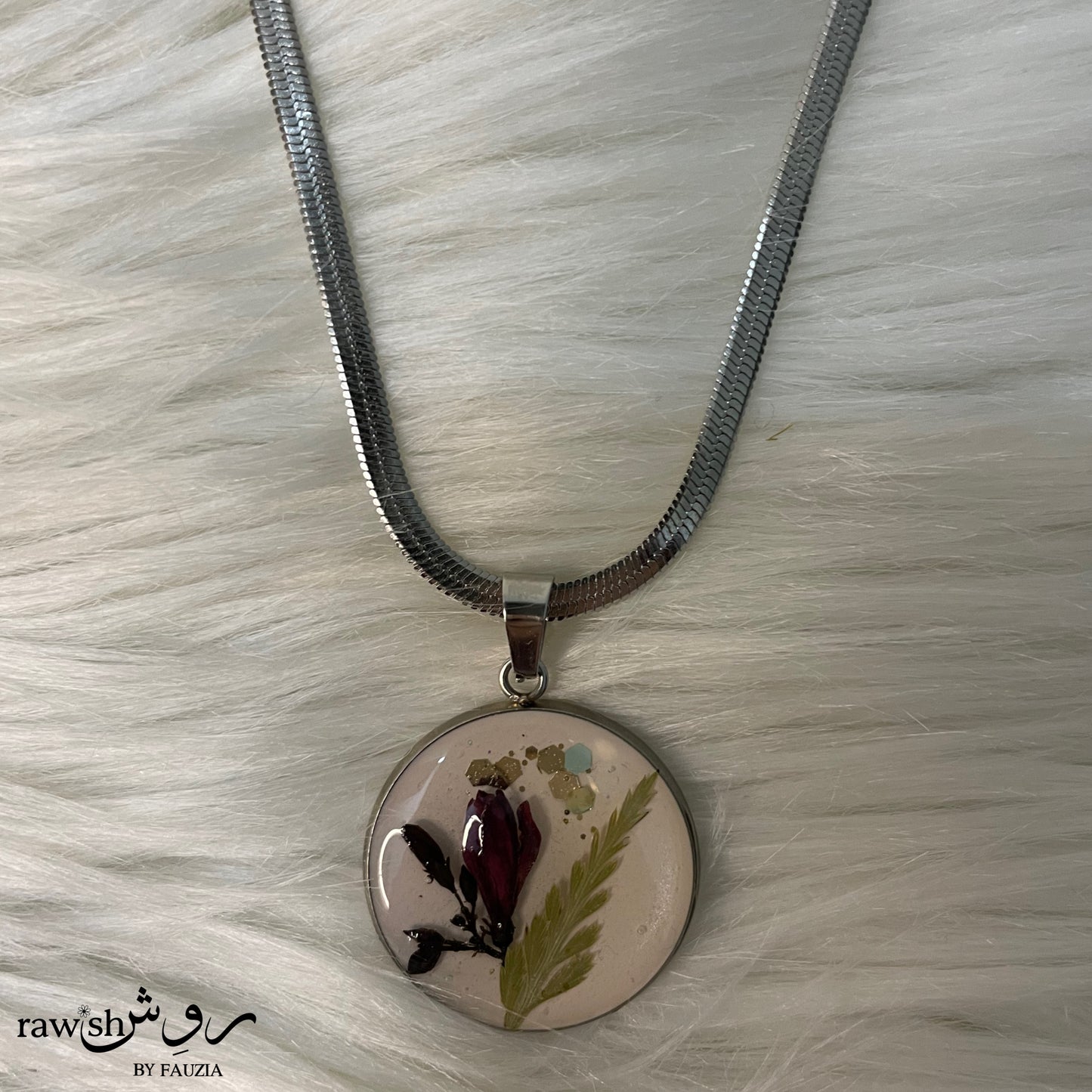 Off White floral round Pendant