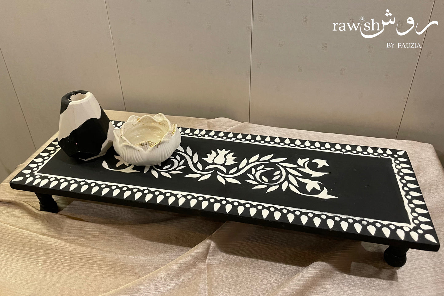 Black and White Riser Tray
