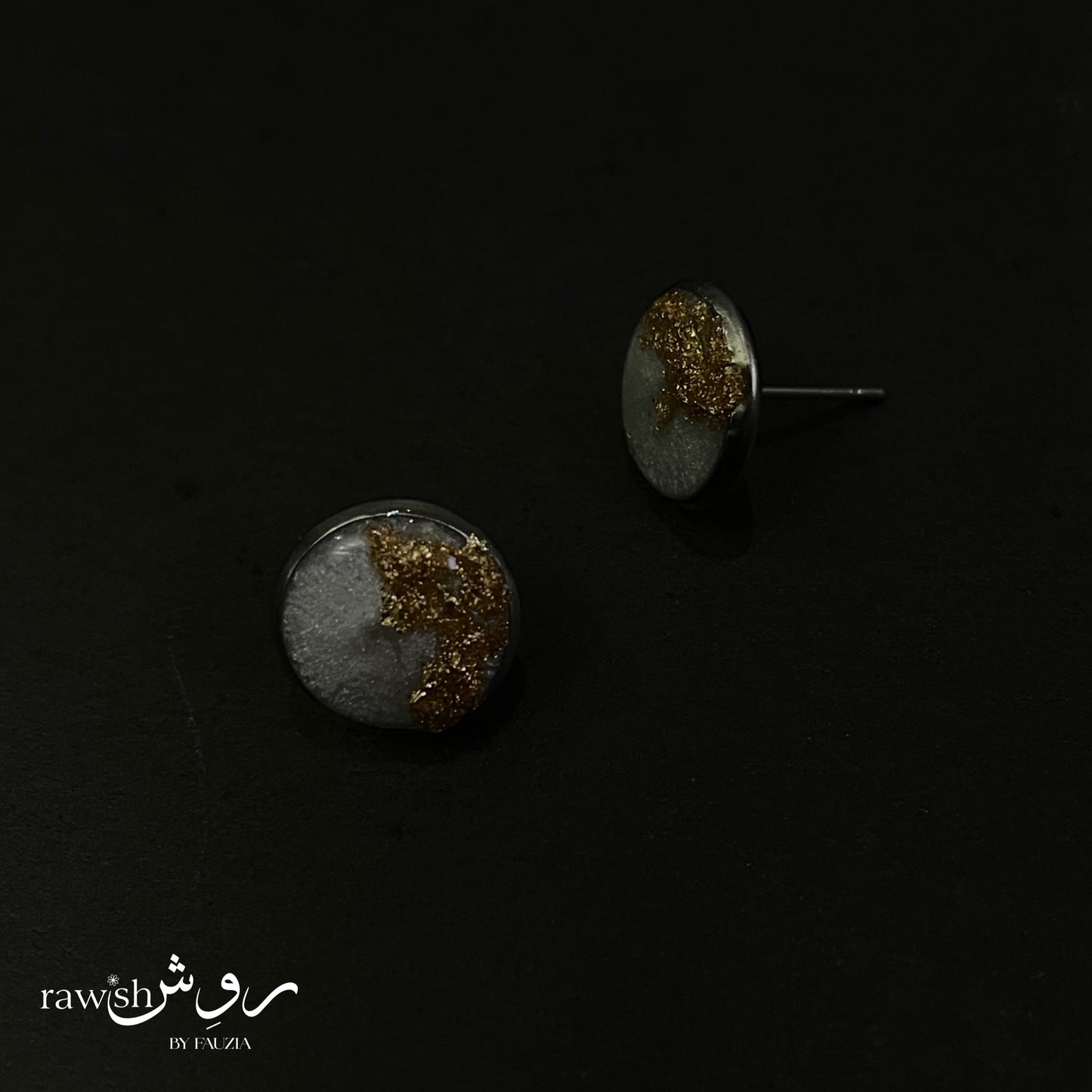 Mini studs with gold foil
