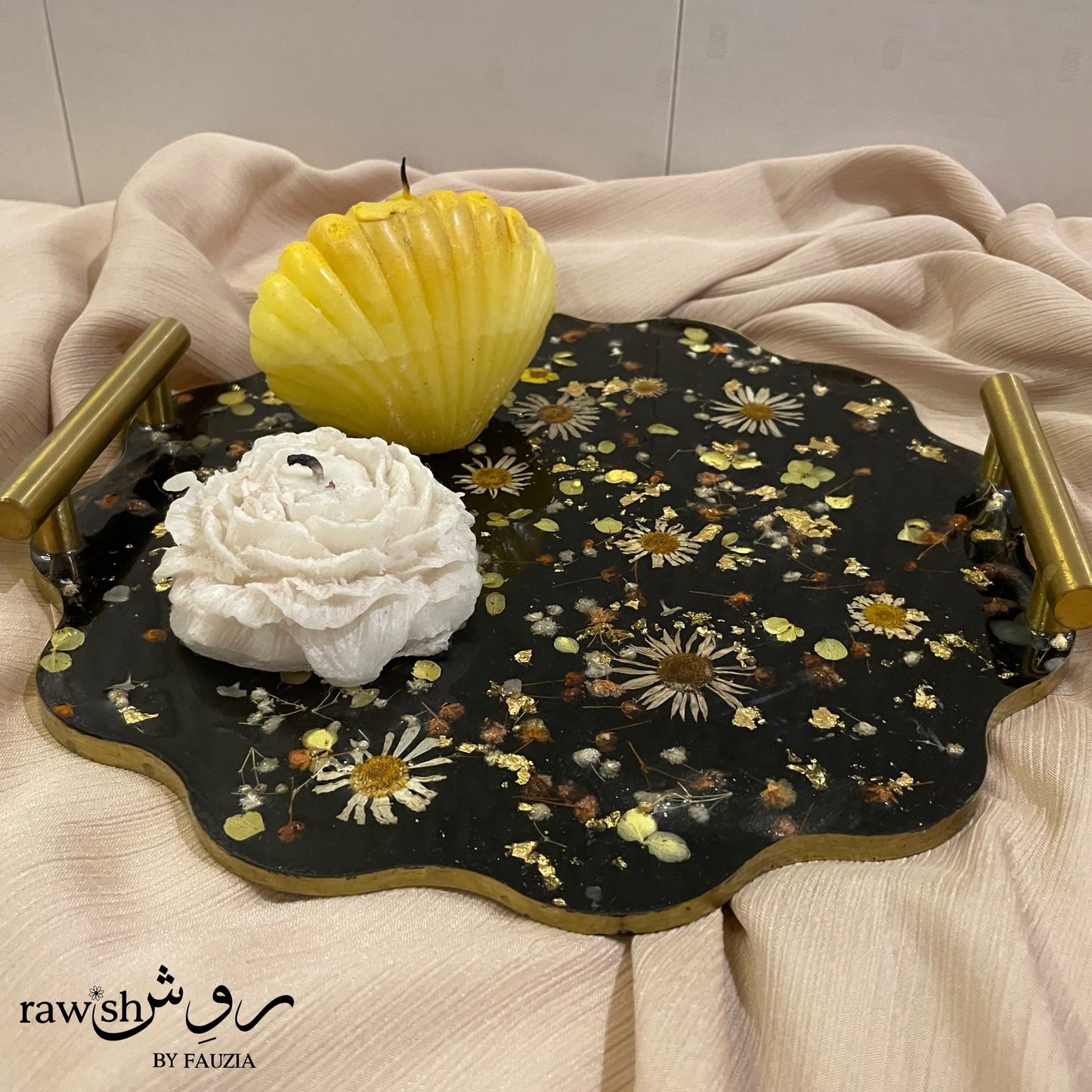 Black Floral round Resin Tray