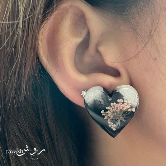 Dual Shade floral heart earrings