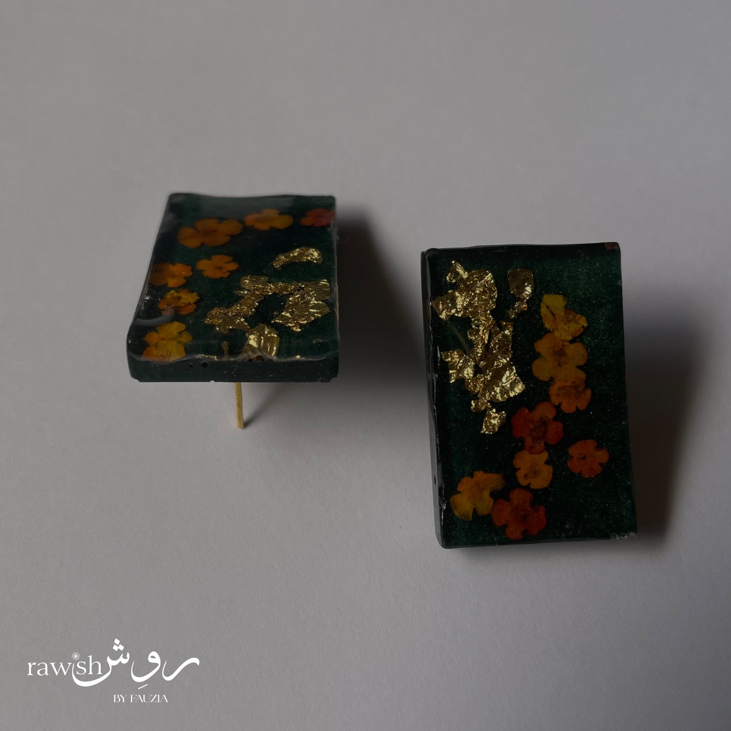 Rusty green floral earrings