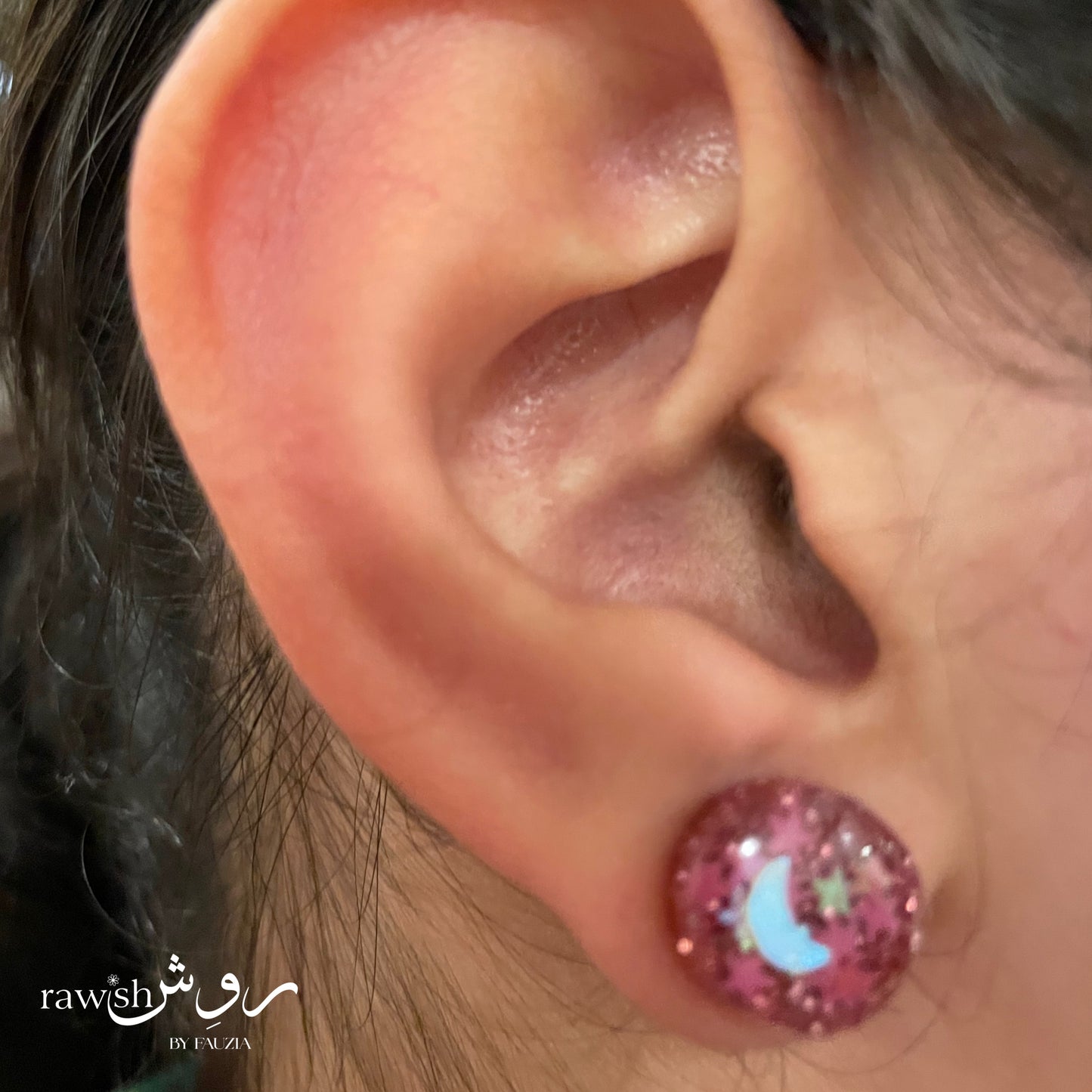 Starry Pink round studs