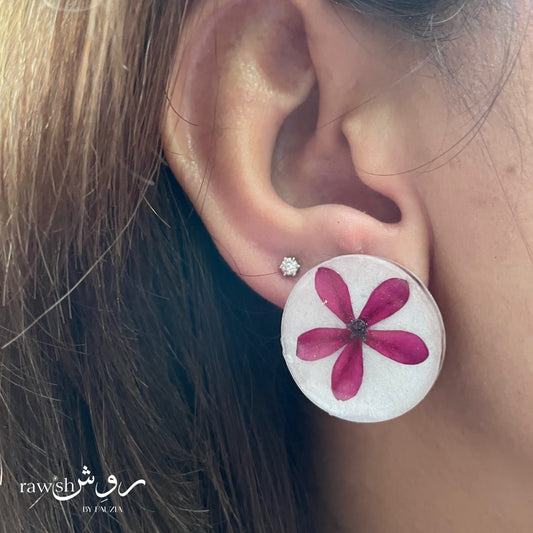 Pearl White Floral round earrings