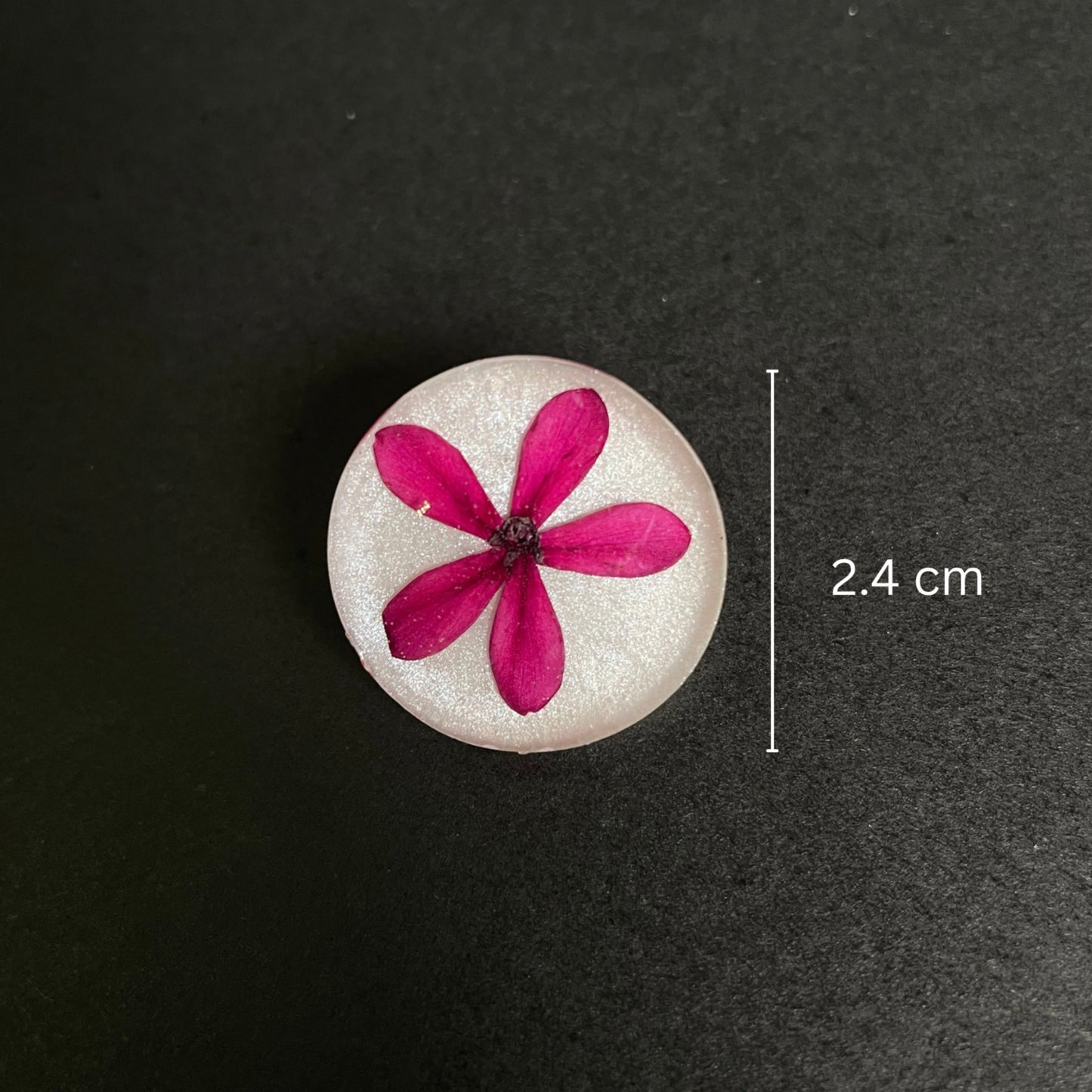 Pearl White Floral round earrings