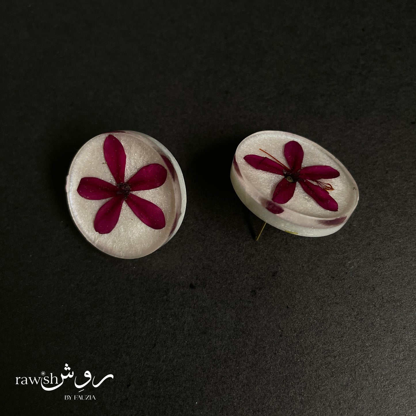 Pearl White Floral round earrings